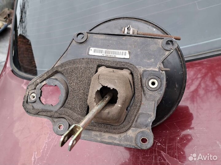 Вакуумный усилитель тормозов на Пежо 607