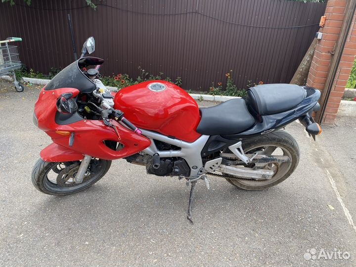 Suzuki SV400s