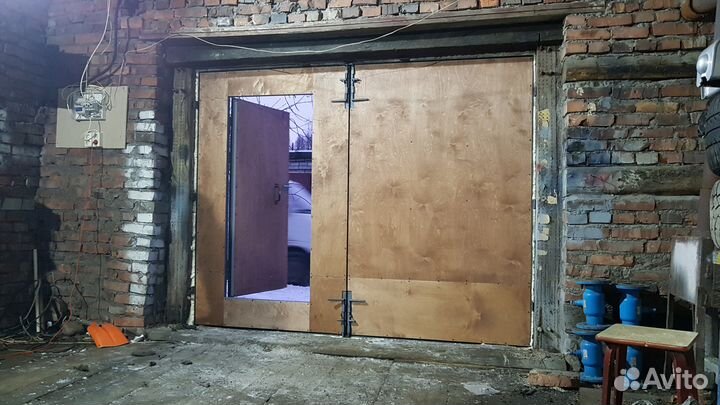 Ворота метал, распашные,калитка 70 см, замок+засов