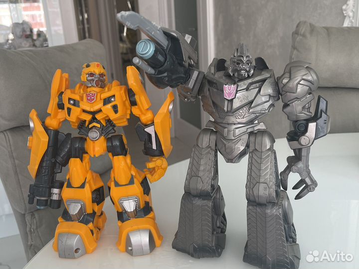 Робот трансформер hasbro звуковые