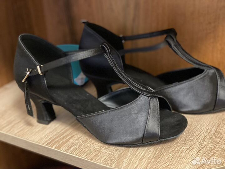Босоножки для бальных танцев