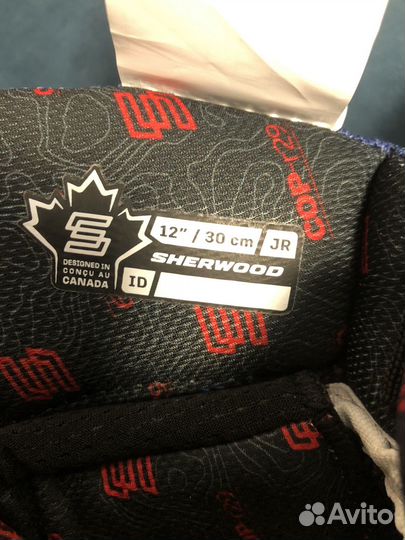 Продам хоккейные перчатки sherwood