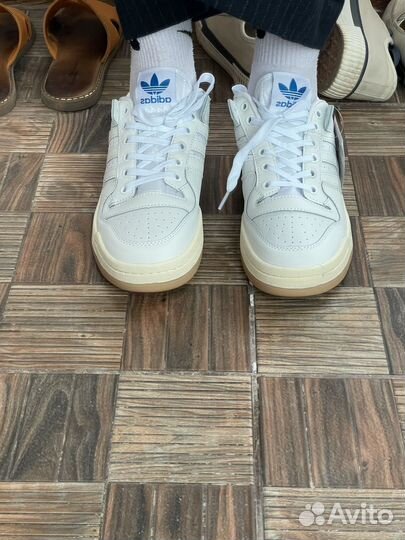 Кроссовки adidas