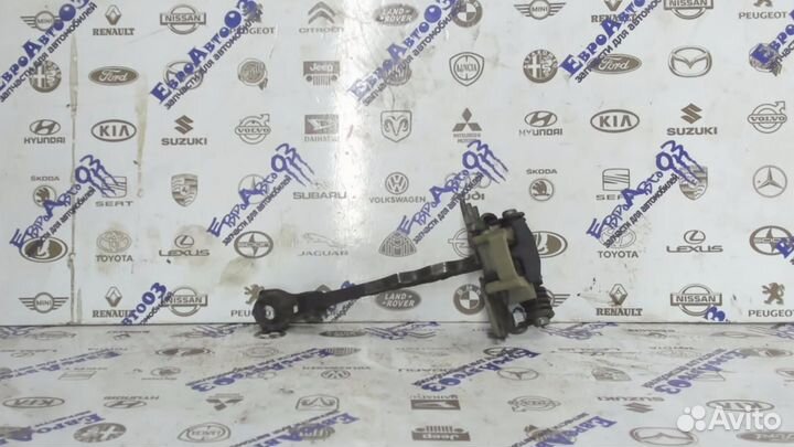 Ограничитель двери передний Renault Fluence 2010-2