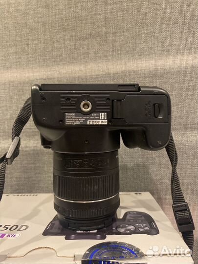 Canon eos 250d kit + карта памяти
