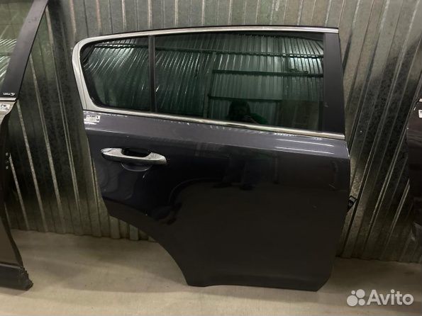 Задняя правая дверь Kia Sportage 4 2015-2022