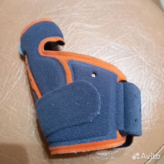 Фиксатор большого пальца