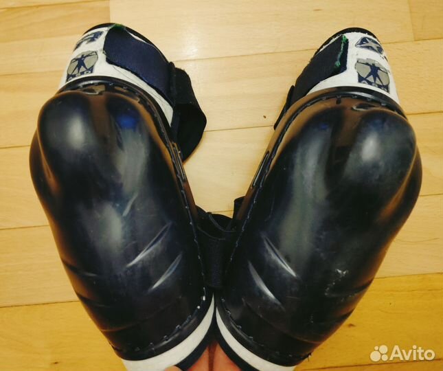 Хоккейные налокотники. Jofa