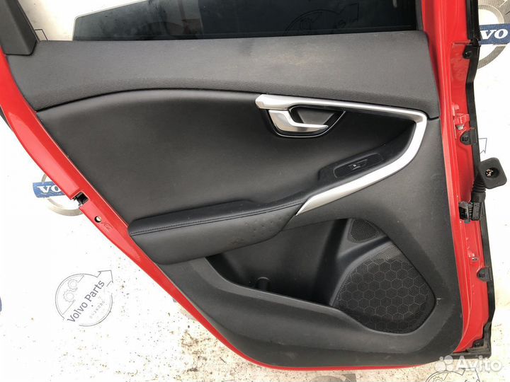 Обшивка двери задней левой Volvo V40 рестайлинг (2