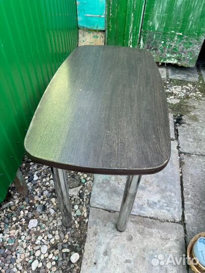 Кухонный стол