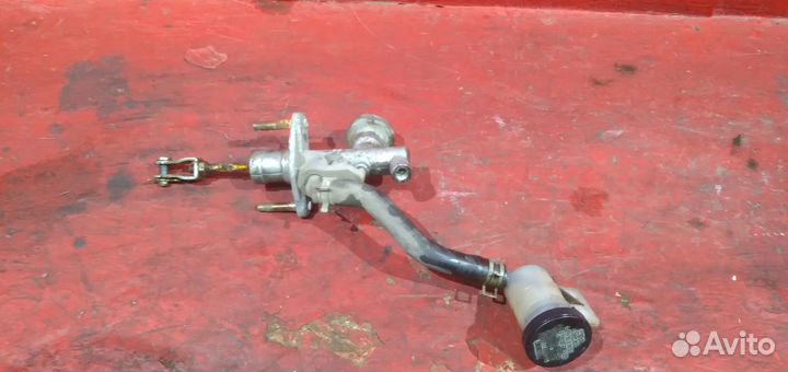 Главный цилиндр сцепления Nissan Альмера N16