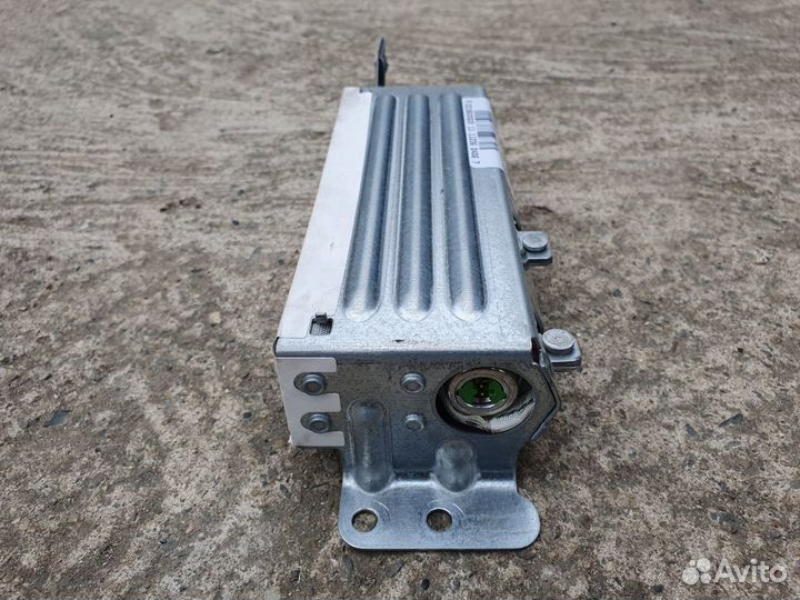 Подушка безопасности задняя правая Mercedes W221