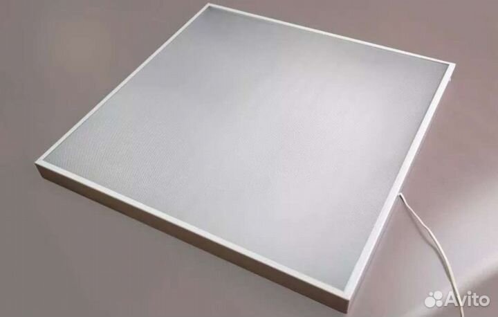 Светильник потолочный светодиодный