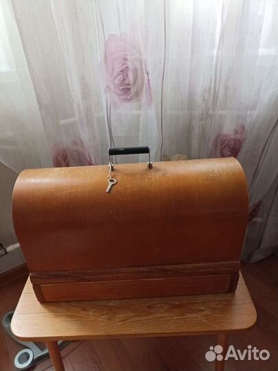 Швейная машина Подольск с электроприводом