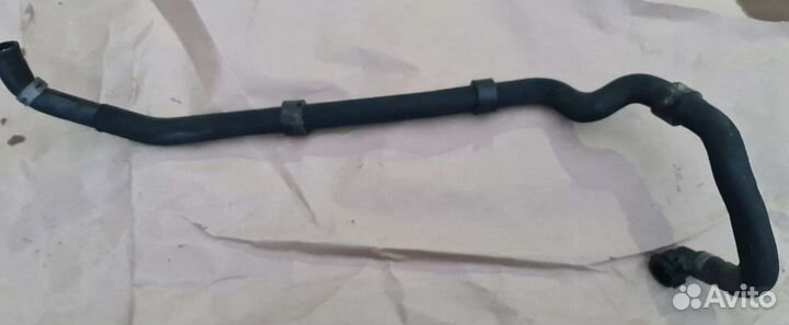 Патрубок охлаждающей жидкости Mercedes W212 63AMG