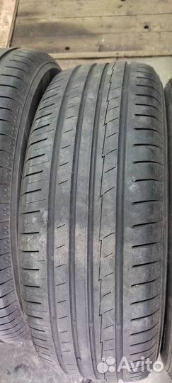 Yokohama BluEarth AE50 215/65 R16 98E