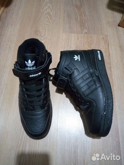 Adidas мужские кроссовки зимние