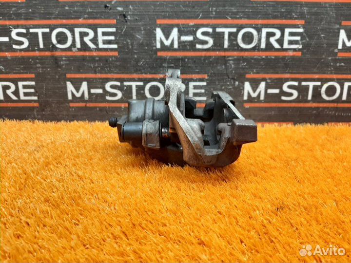 Суппорт задний левый Mercedes-Benz E-Class W212