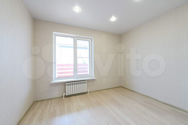 Коттедж 185 м² на участке 6 сот.