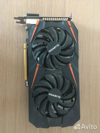 Gigabyte GTX 1060 в отлличном состянии