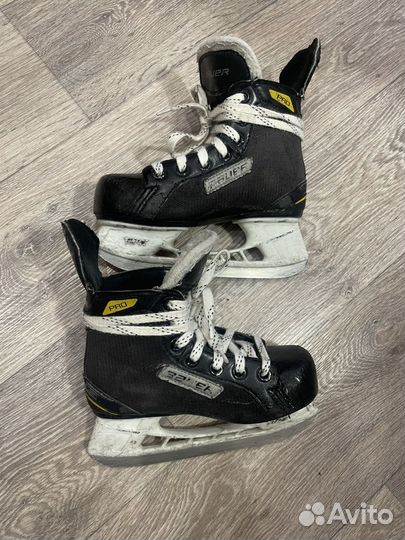 Коньки хоккейные bauer 32