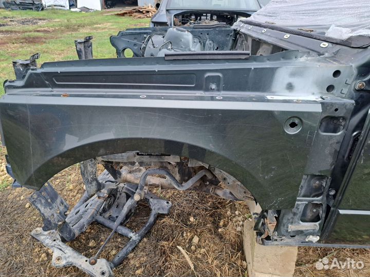 Крыло переднее левое Range Rover Vogue l322