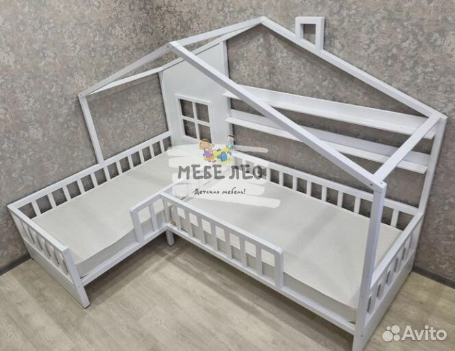 Детская кровать домик