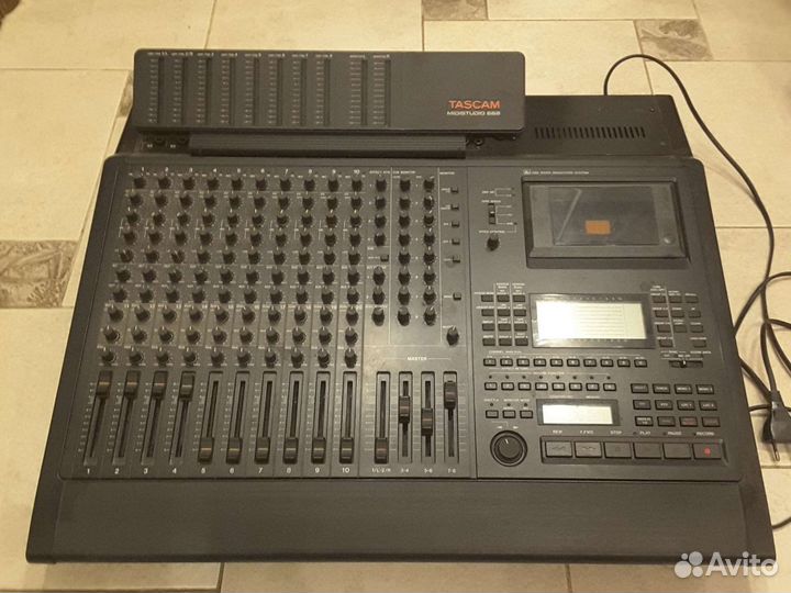 Tascam 688 кассетная портастудия