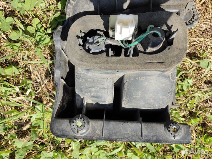 Задние стопы Mitsubishi Delica комплект