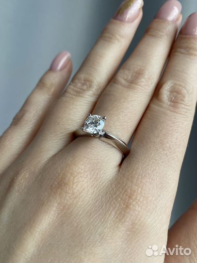 Кольцо золотое с бриллиантом 1.09 ct 18.25 размер