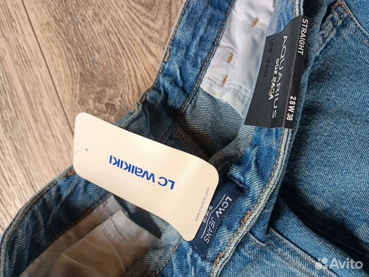 Джинсы новые