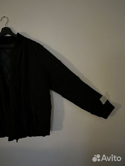 Черный пуховик бомбер Nike