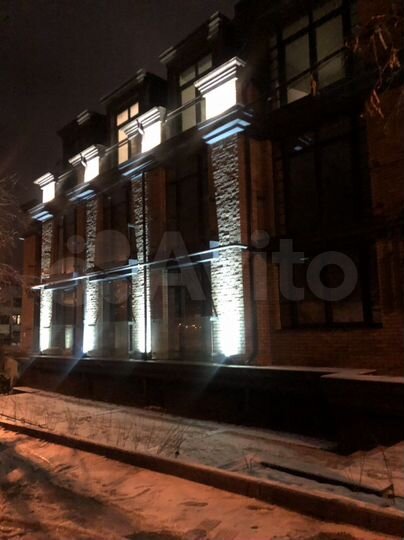 3-к. квартира, 110 м², 1/3 эт.