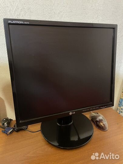 Монитор LG flatron l1954tq