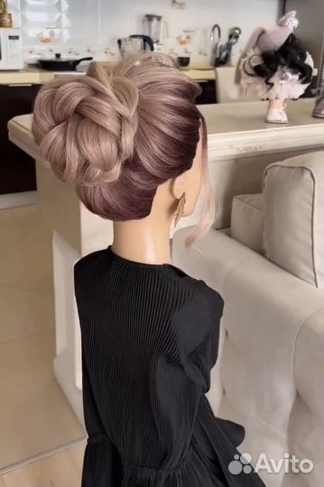 Модель на прически к праздникам