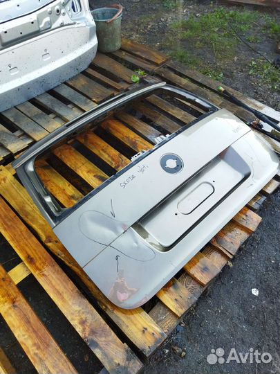 Крышка багажника Skoda Yeti 09-13