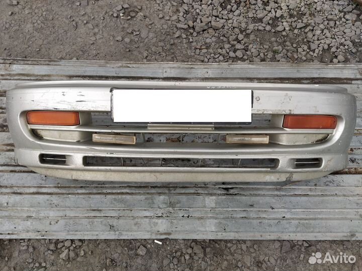 Бампер передний Nissan Serena