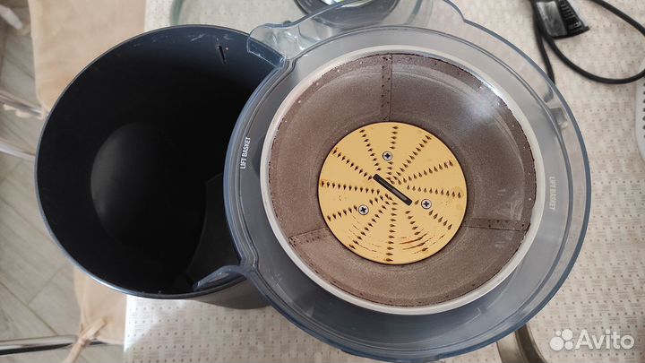 Соковыжималка bork ju cup 22130