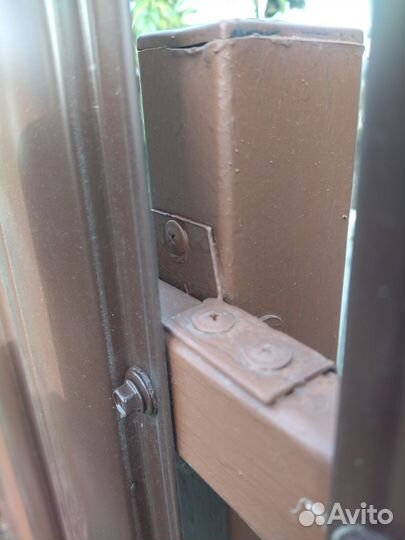 Крепеж для забора