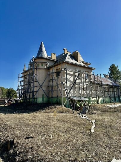 Коттедж 680 м² на участке 43 сот.