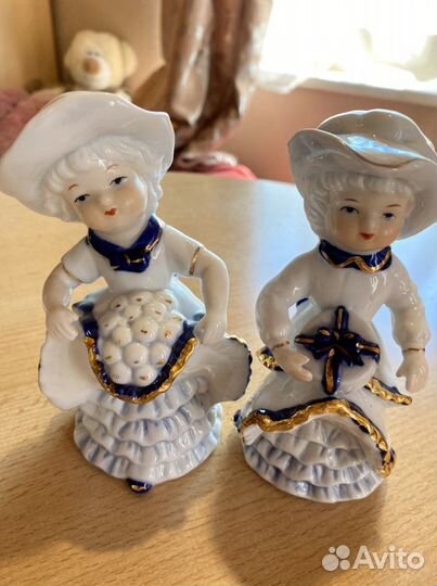 Статуэтки EM