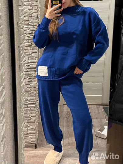 Спортивный костюм женский