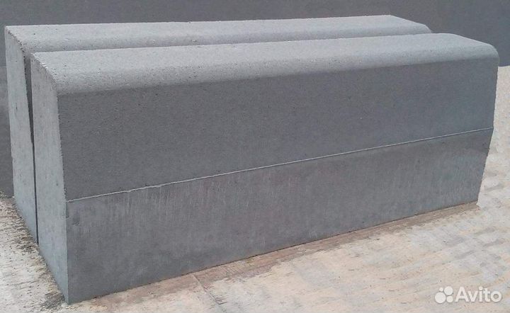 Бордюр 1000*300*150