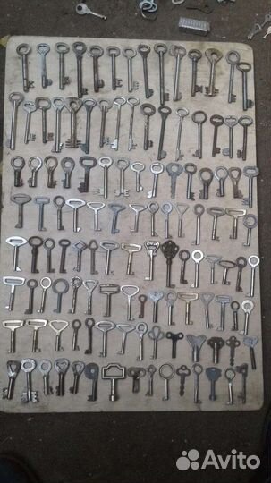 Ключи, замки, дверные ручки СССР