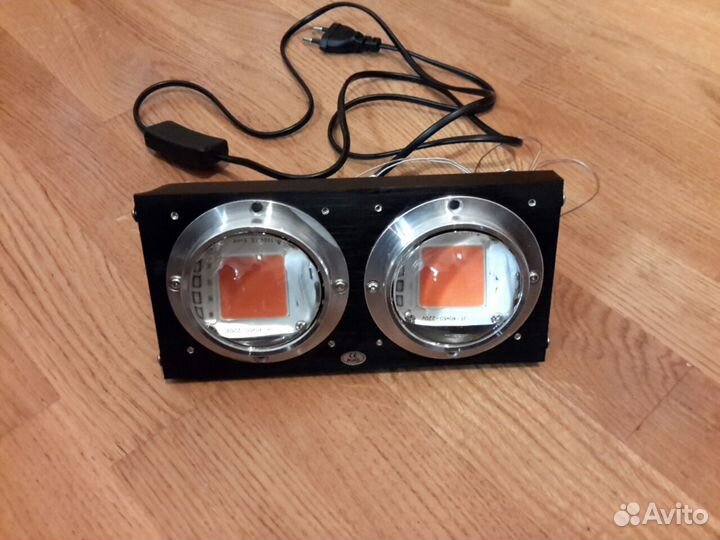 Фитосветильник LED для растений 100 Вт. Новый