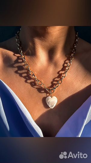 Колье с кулоном