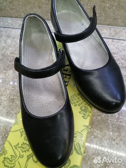 Туфли для девочки