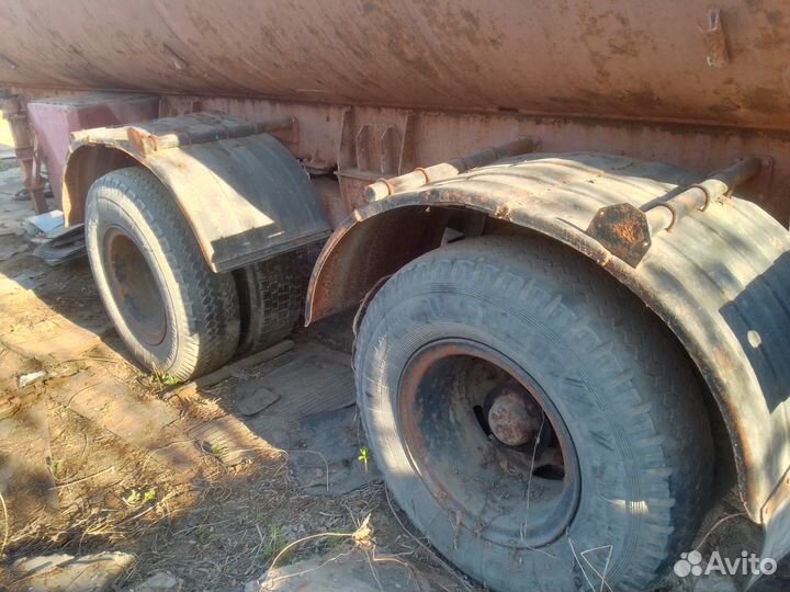 Полуприцеп химическая цистерна Нефаз 9693-10, 2003