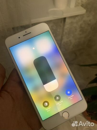iPhone 8 Plus, 64 ГБ