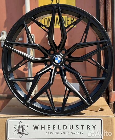 Кованые диски BMW X6 G06 R22